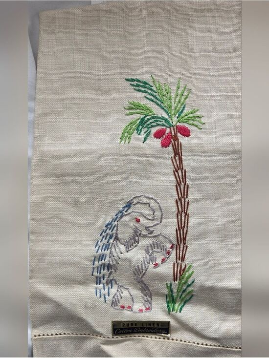 The Unbranded Brand Other - New Vtg Set Of 3 Linen Embroidered Tea/ Hand towels